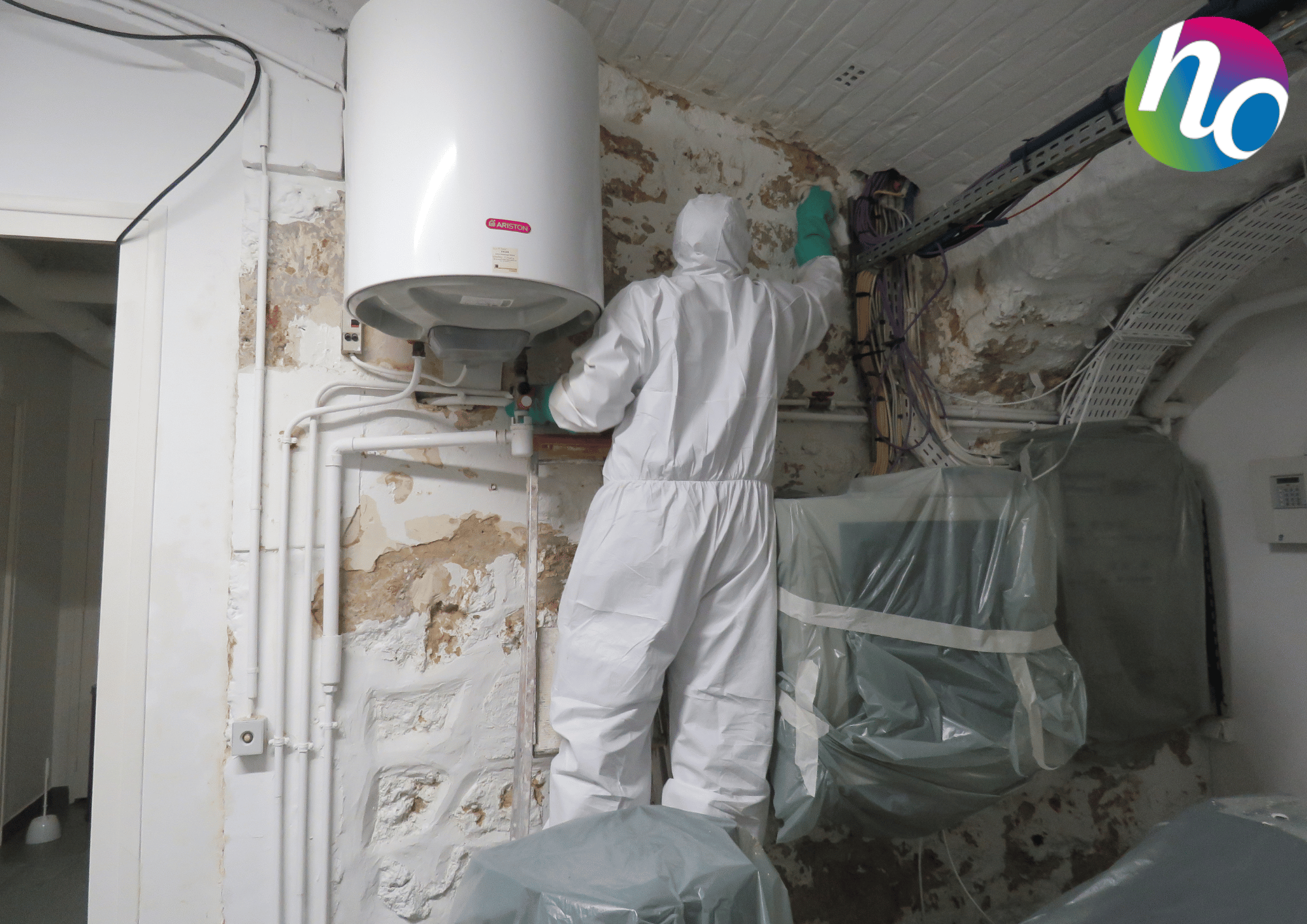 Mise à nu des murs, pour un traitement en profondeur